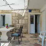 Сasa de vacaciones Oleander House *