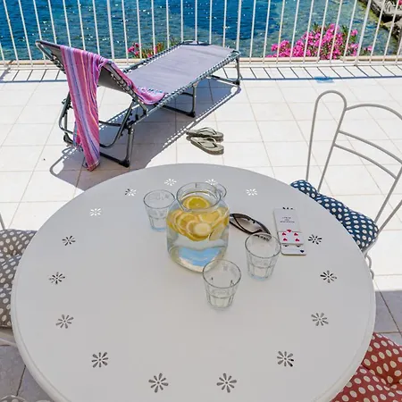 Oleander House 펜션 룸바르다