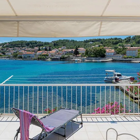 Holiday home Oleander House Lumbarda