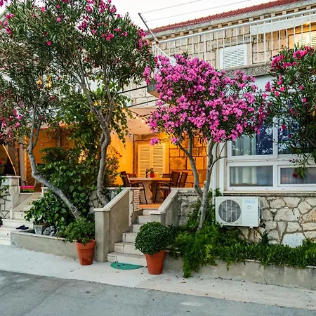 Oleander House