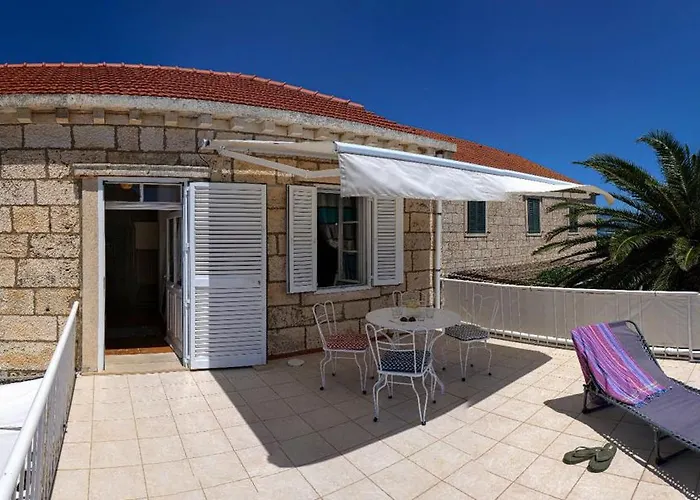 Oleander House Σπίτι διακοπών Λομπάρδα