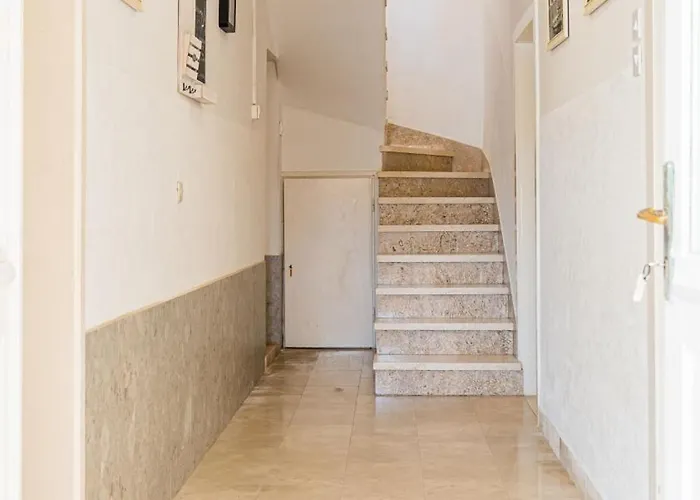 Oleander House * Λομπάρδα